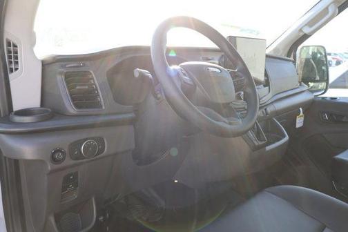 2026 Ford Transit-250 148 WB Medium Roof Cargo