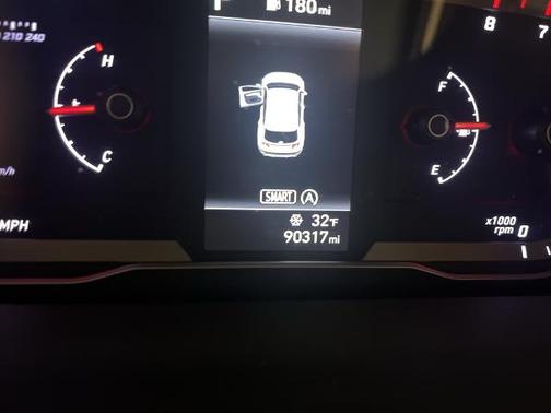 2022 Hyundai TUCSON SE