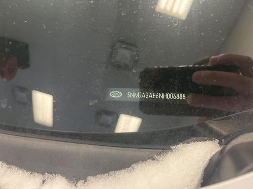 2022 Hyundai TUCSON SE