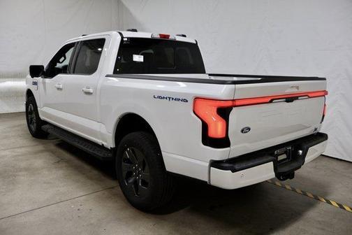 2025 Ford F-150 Lightning LARIAT