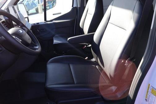 2026 Ford Transit-250 148 WB Medium Roof Cargo