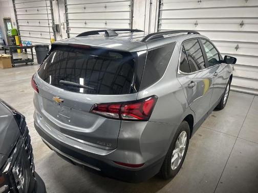 Sterling Gray Metallic 2023 Chevrolet Equinox LT W/1LT