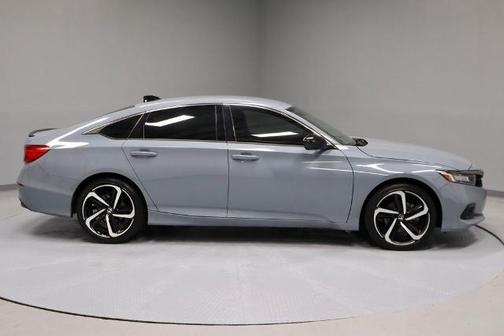 Sonic Gray Pearl 2022 Honda Accord SPORT