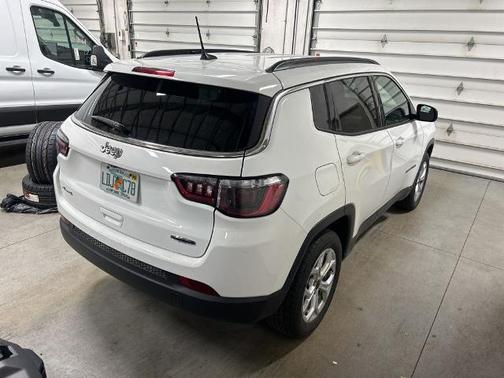 2025 Jeep Compass LATITUDE