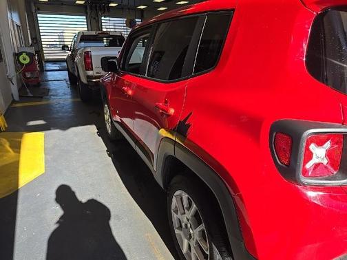 2023 Jeep Renegade LATITUDE