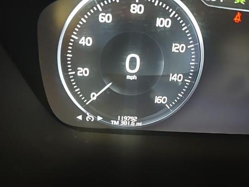 Denim Blue Metallic 2020 Volvo XC60 T5 MOMENTUM