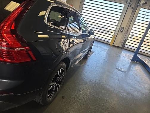 Denim Blue Metallic 2020 Volvo XC60 T5 MOMENTUM