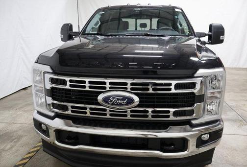 2025 Ford F-350 XLT