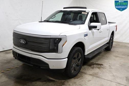 2025 Ford F-150 Lightning LARIAT
