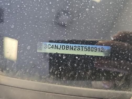 Bright White Clearcoat 2025 Jeep Compass LATITUDE