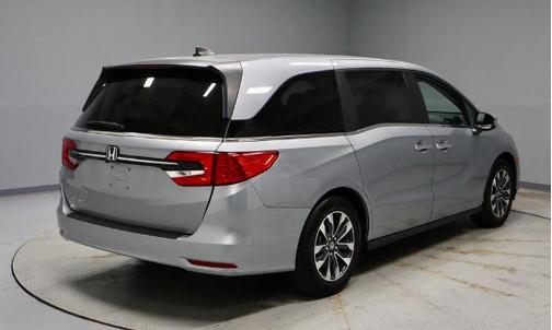 Lunar Silver Metallic 2024 Honda Odyssey EX-L