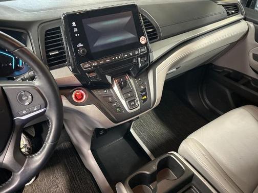 Lunar Silver Metallic 2024 Honda Odyssey EX-L