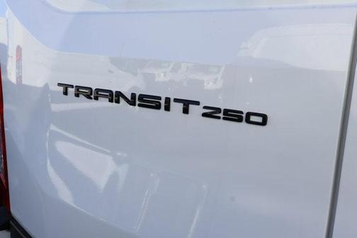 2026 Ford Transit-250 148 WB Medium Roof Cargo