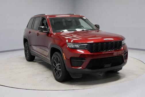 2024 Jeep Grand Cherokee LAREDO