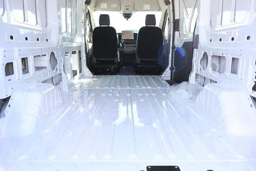 2026 Ford Transit-250 148 WB Medium Roof Cargo