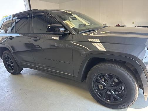 2024 Jeep Grand Cherokee Laredo