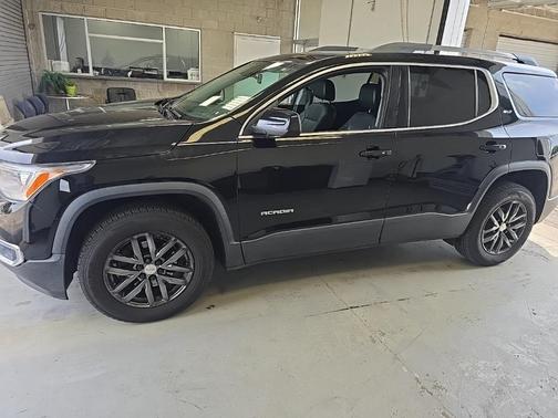 2017 GMC Acadia SLT-1