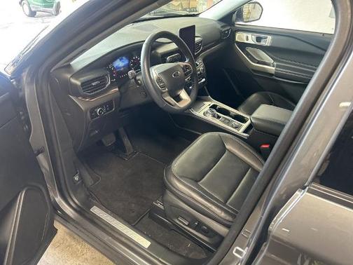 CARBONIZED GRAY METALLIC 2023 Ford Explorer LIMITED