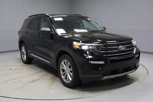 AGATE BLACK METALLIC 2022 Ford Explorer XLT