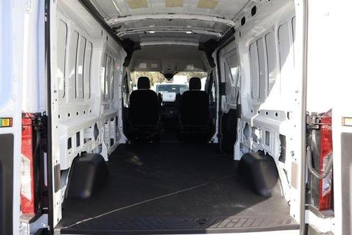 2026 Ford Transit-250 148 WB Medium Roof Cargo