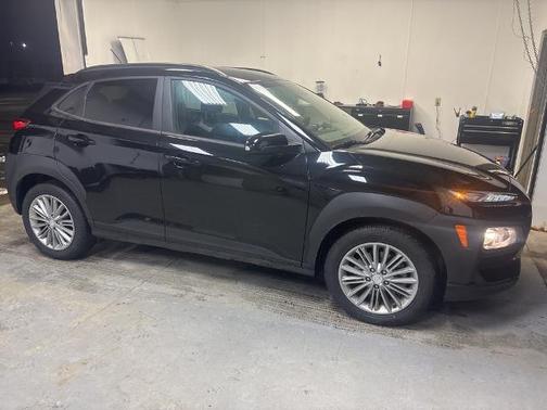2020 Hyundai KONA SEL