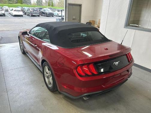 2021 Ford Mustang ECOBOOST
