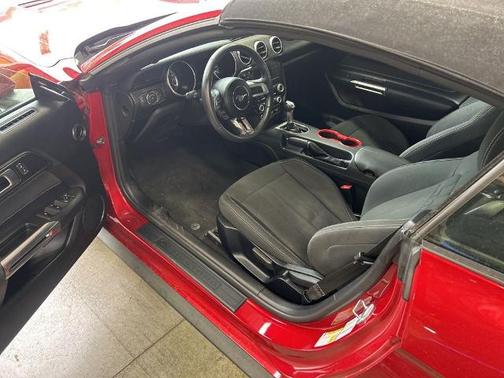 2021 Ford Mustang ECOBOOST