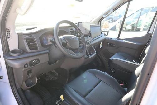 2026 Ford Transit-250 148 WB Medium Roof Cargo