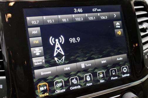 2022 Jeep Grand Cherokee LAREDO