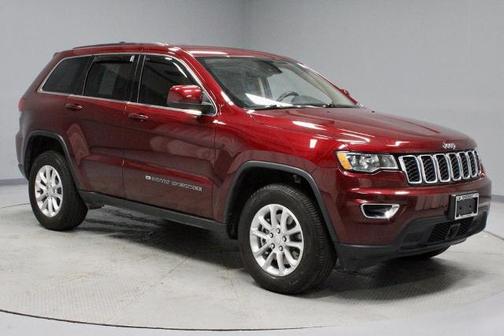 2022 Jeep Grand Cherokee LAREDO