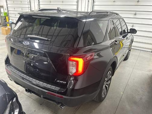 2024 Ford Explorer ST-LINE