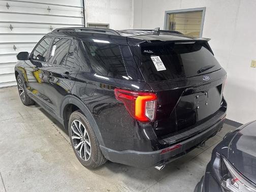 2024 Ford Explorer ST-LINE