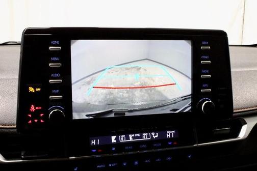 2022 Toyota Sienna XSE 7 PASSENGER