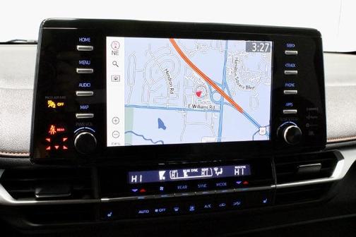 2022 Toyota Sienna XSE 7 PASSENGER