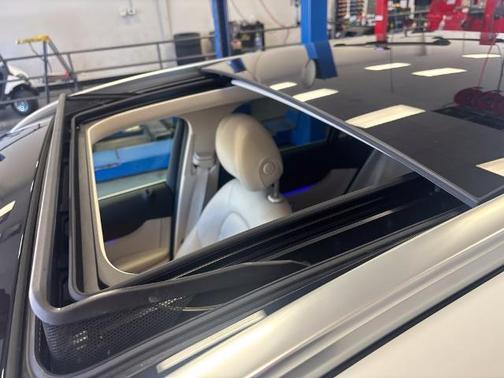 Polar White 2021 Mercedes-Benz GLC 300 BASE 4MATIC