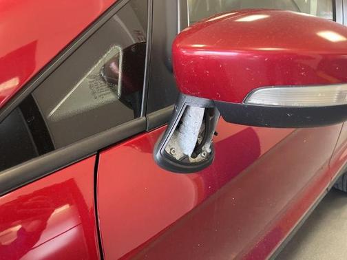 RUBY RED MET TNTD CLEARCOAT 2018 Ford EcoSport SE