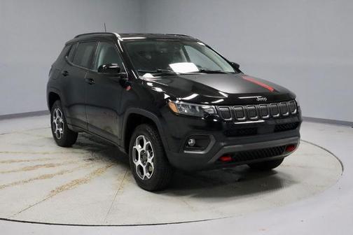 Diamond Black 2022 Jeep Compass TRAILHAWK