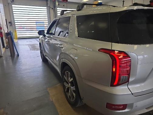Silver 2022 Hyundai PALISADE LIMITED
