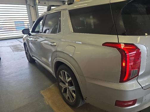 Silver 2022 Hyundai PALISADE LIMITED