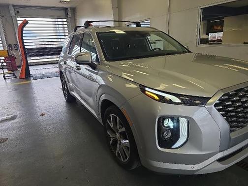 Silver 2022 Hyundai PALISADE LIMITED