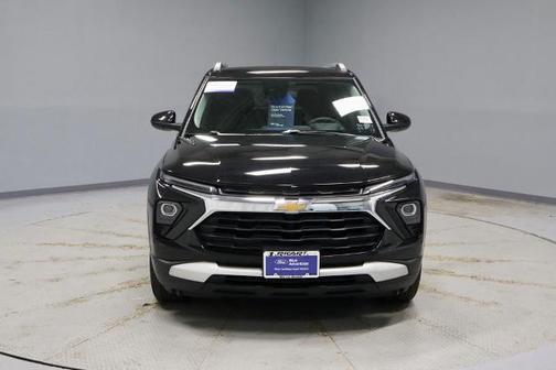 Mosaic Black Metallic 2025 Chevrolet Trailblazer LT