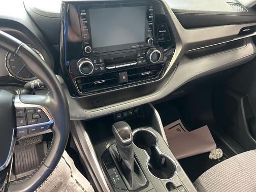 Blueprint 2020 Toyota Highlander LE