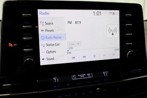 2021 Toyota Sienna XSE 7 PASSENGER