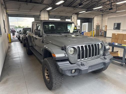2020 Jeep Gladiator Sport
