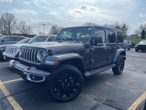 2025 Jeep Wrangler SAHARA