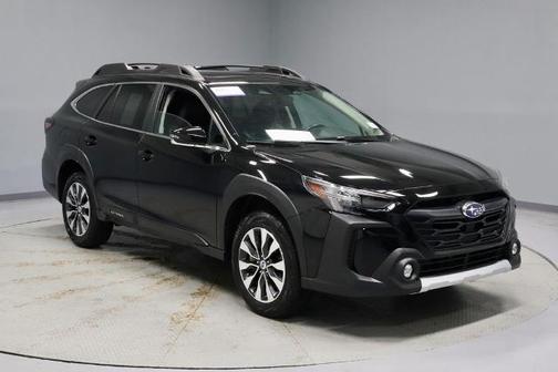 Crystal Black Silica 2024 Subaru Outback LIMITED XT