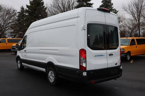2023 Ford E-Transit Base