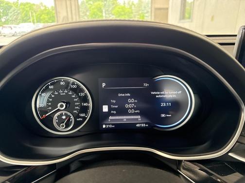2023 Genesis G80 2.5T