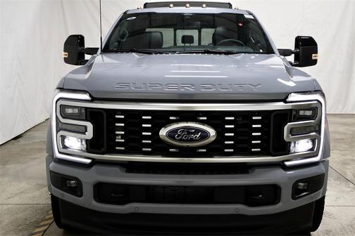 2026 Ford F-450 Platinum