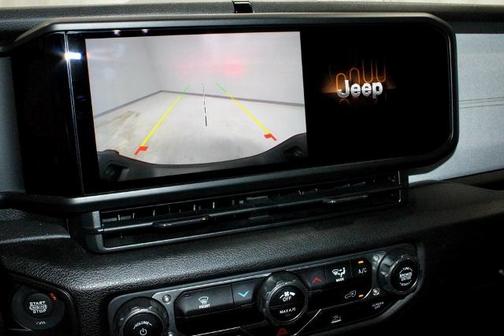 2024 Jeep Gladiator SPORT